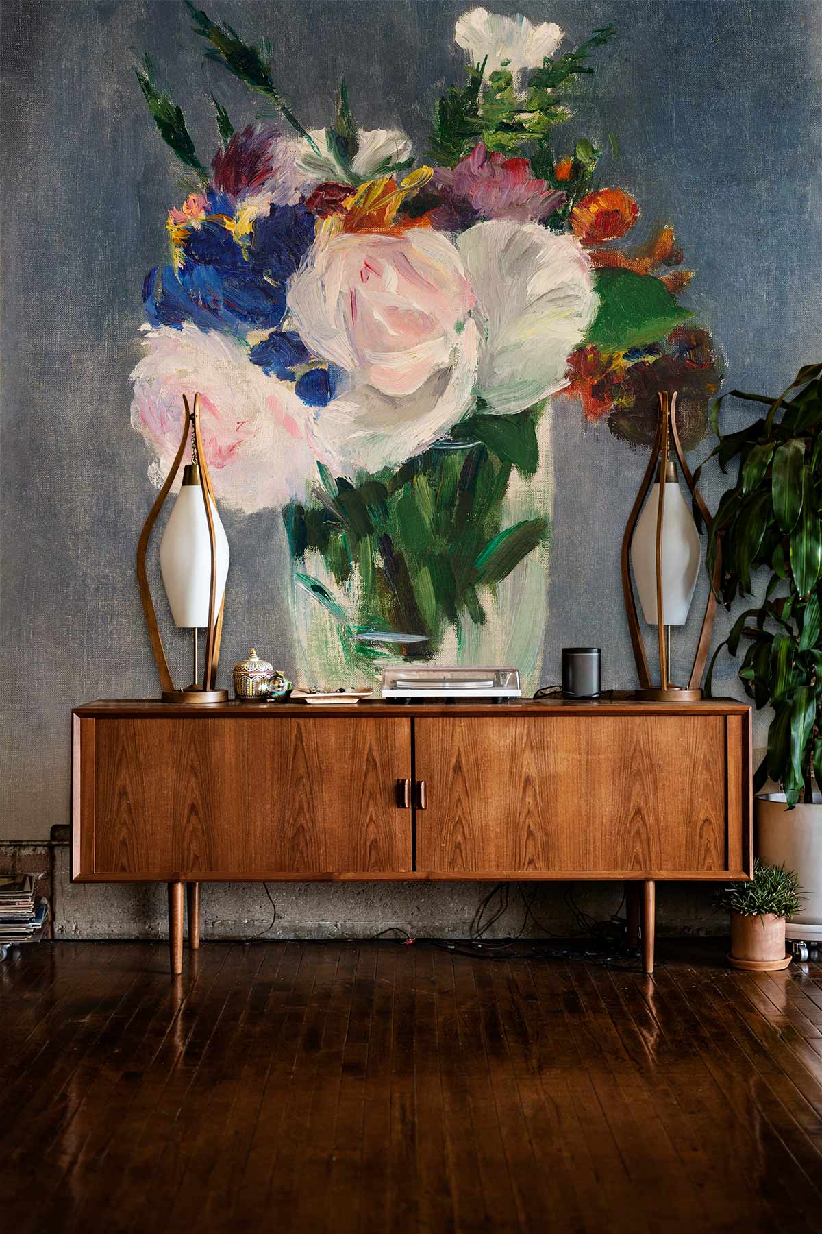 Flowers in Crystal Vase Wallpaper Decoration Design