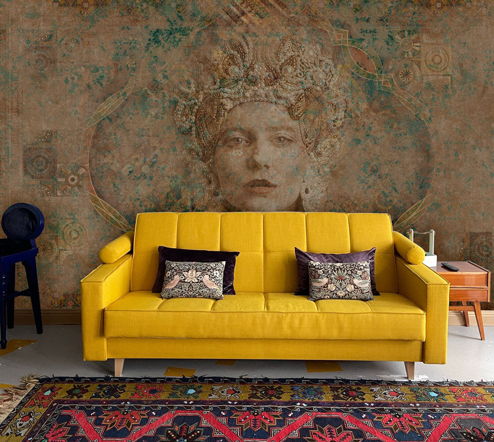 Vintage Queen Portrait Textured Wallpaper in Living room.