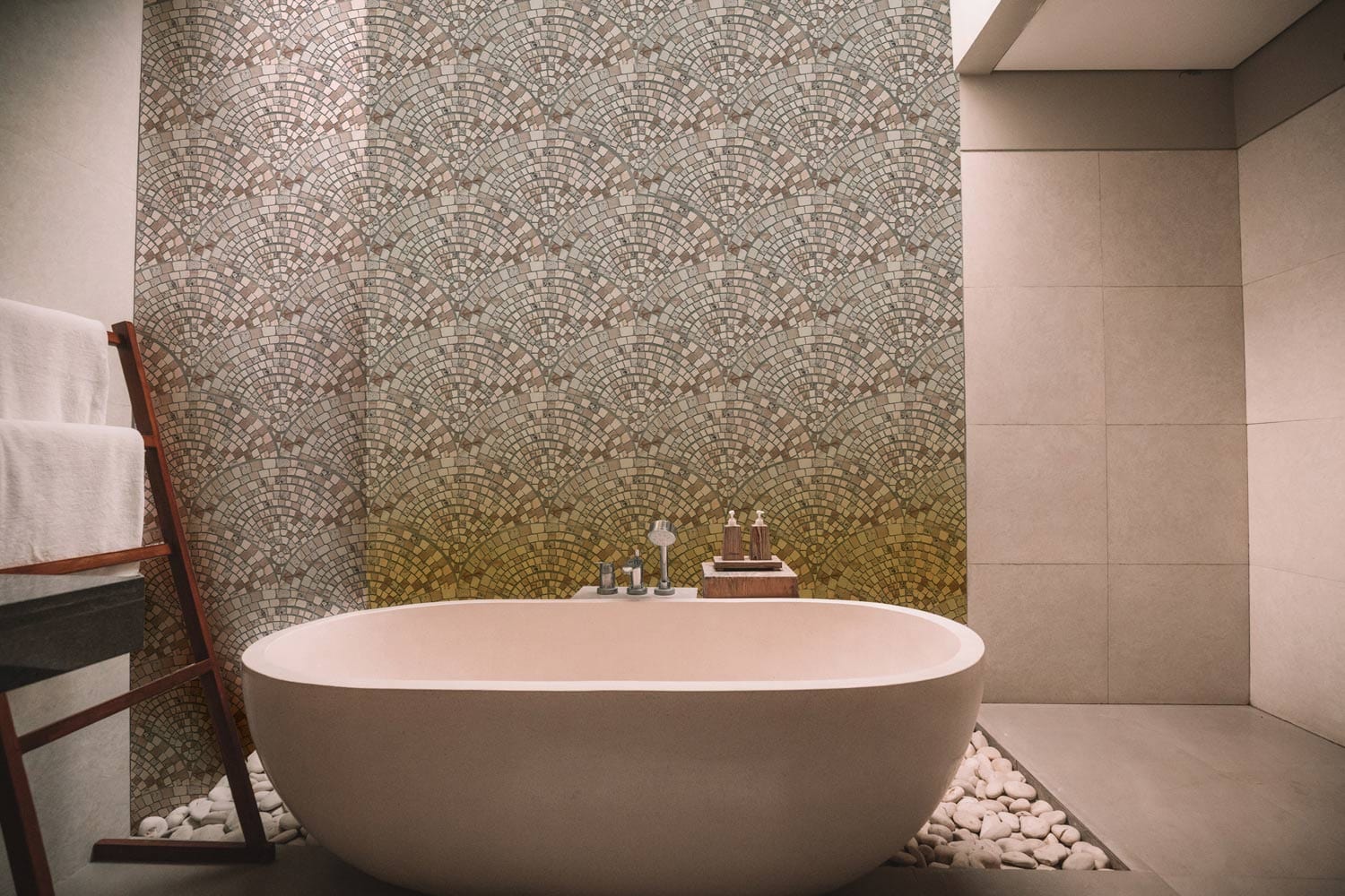 Marble Pattern Wallpaper Mural for Use in the Decoration of Bathrooms