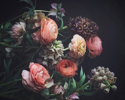 Home Decoration Wallpaper Mural Featuring a Bouquet in the Dark