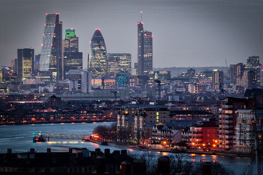 Wallpaper mural for home decoration featuring a busy London center scene.