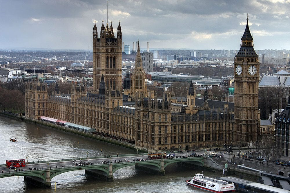 Wallpaper Mural of the House of Parliament with an Overall View, Suitable for Home Decoration