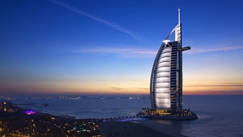 peaceful grand Dubai gulf in evening customized wallpaper