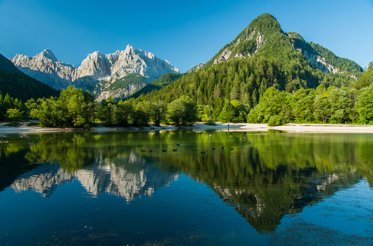 Serene Mountain Lake Landscape Wallpaper for Wall