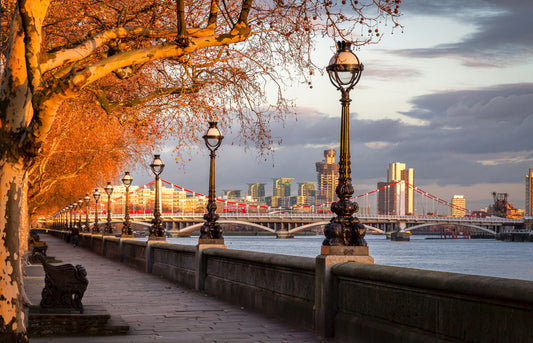 London bridge path and leaves customized wallpaper