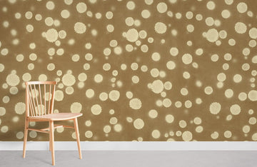 Carta da parati murale designer astratta in oro con pois