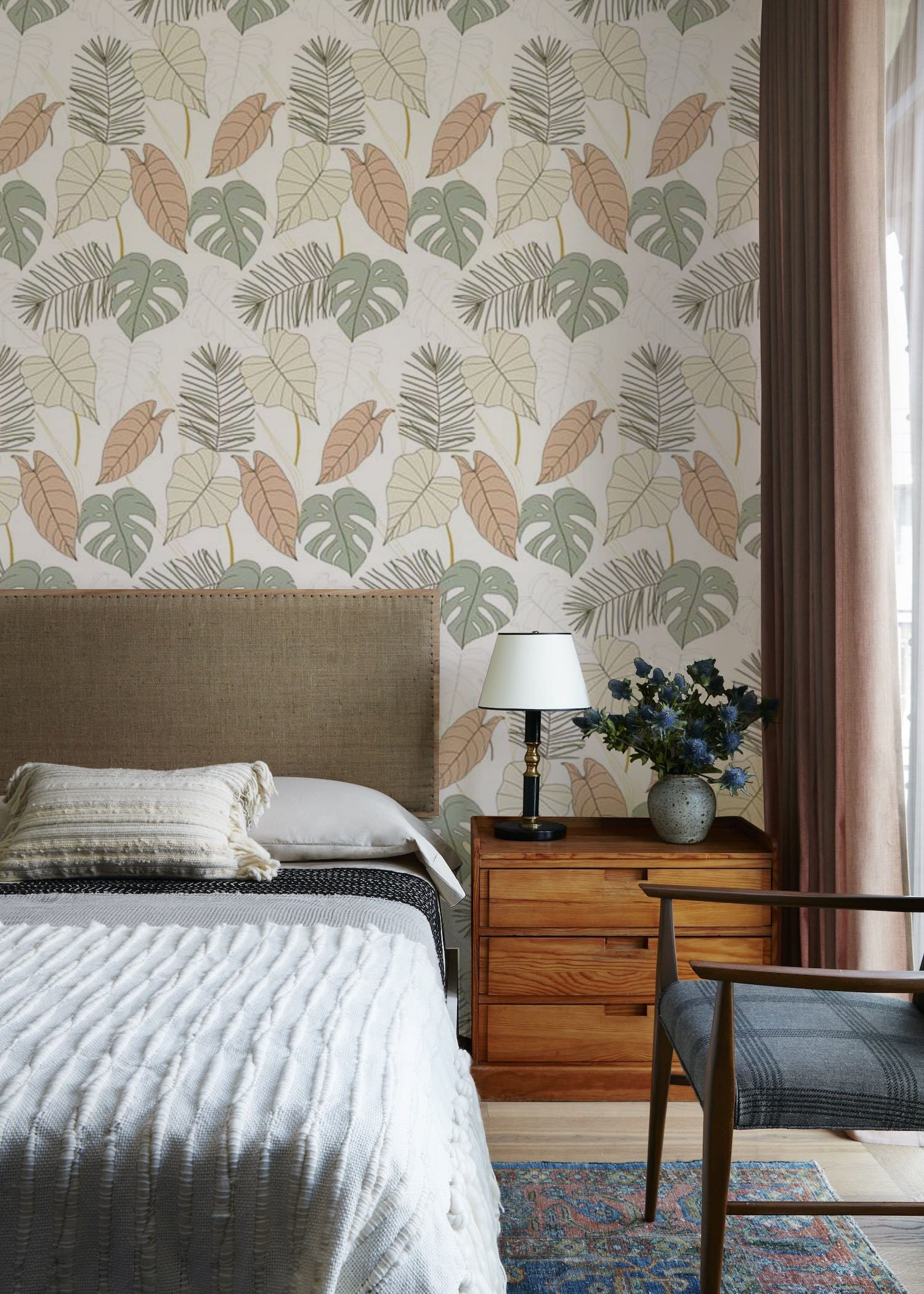 Wall mural wallpaper with trees and leaves, suitable for use as bedroom décor