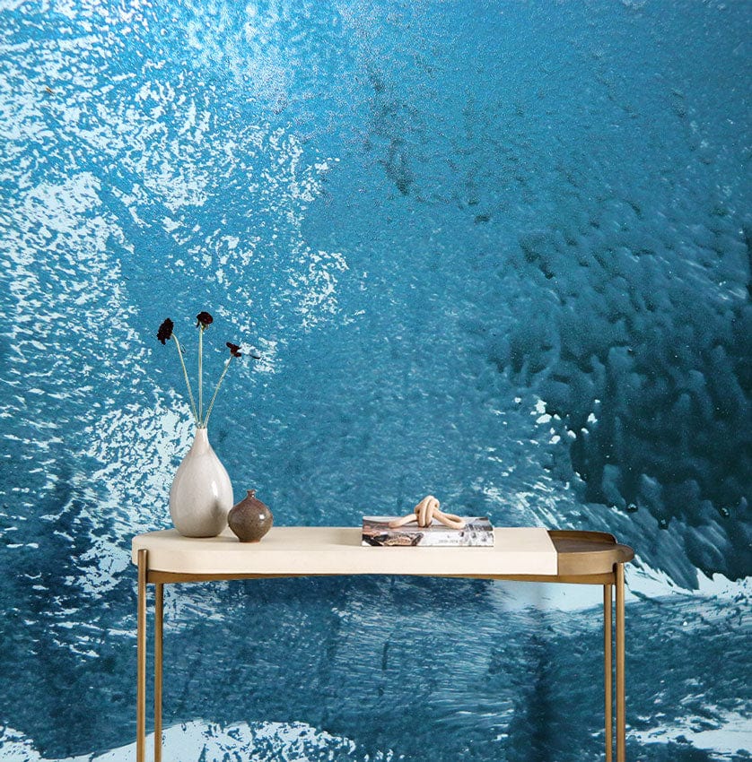 Paint with an effect similar to that of the ocean, used as wallpaper mural, for decorating the hallway