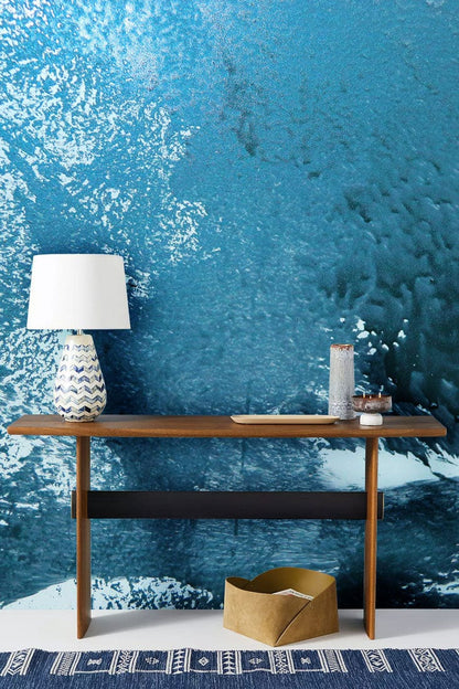 Paint with an effect similar to that of the ocean, used as wallpaper mural, for decorating the hallway